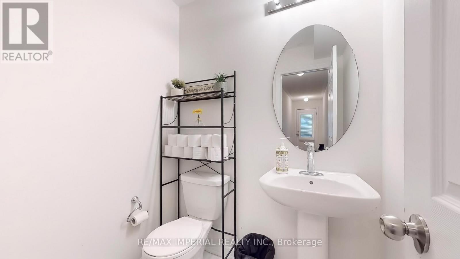 7 Cornerside Way, Whitby, Ontario  L1M 0L8 - Photo 5 - E12808506