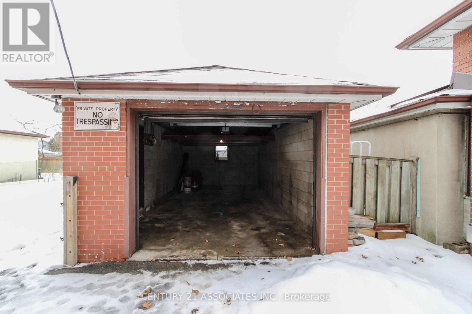 421 Lanor Avenue, Toronto, Ontario  M8W 2R7 - Photo 29 - W12808484