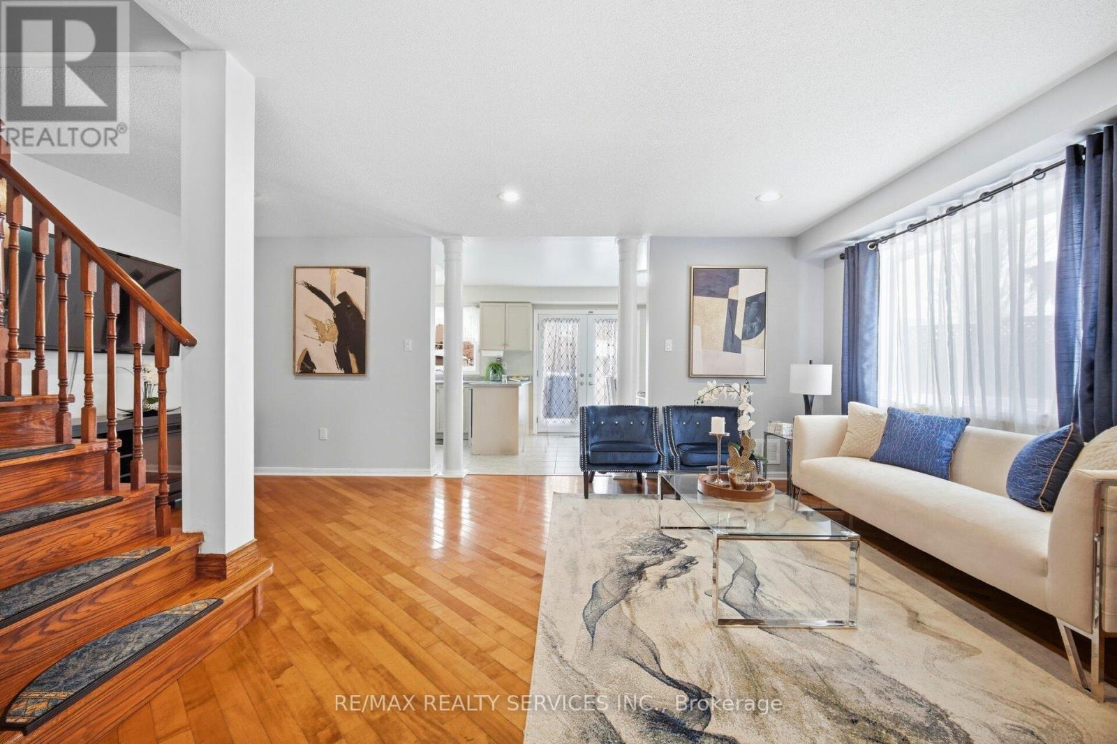 52 Native Landing, Brampton, Ontario  L6X 5B1 - Photo 10 - W12808488