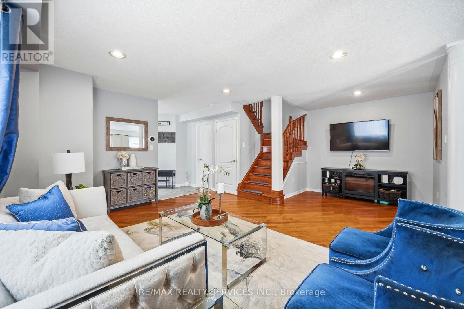 52 Native Landing, Brampton, Ontario  L6X 5B1 - Photo 11 - W12808488