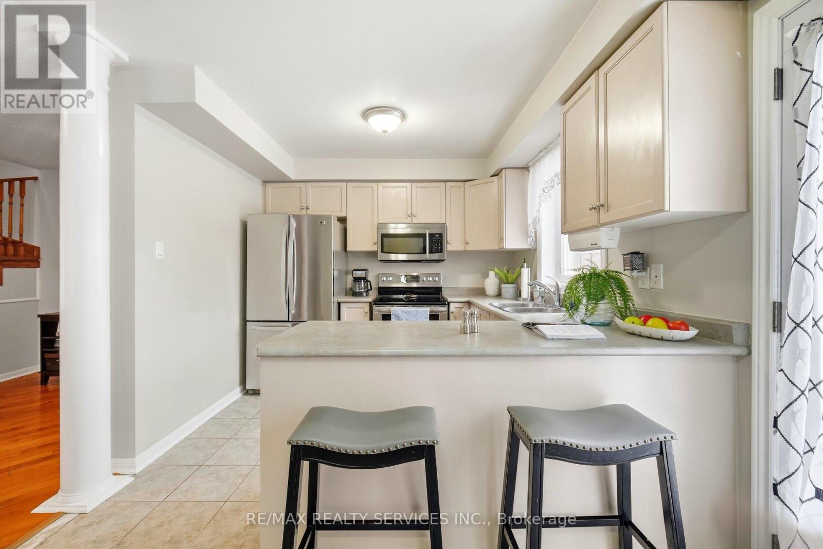 52 Native Landing, Brampton, Ontario  L6X 5B1 - Photo 17 - W12808488