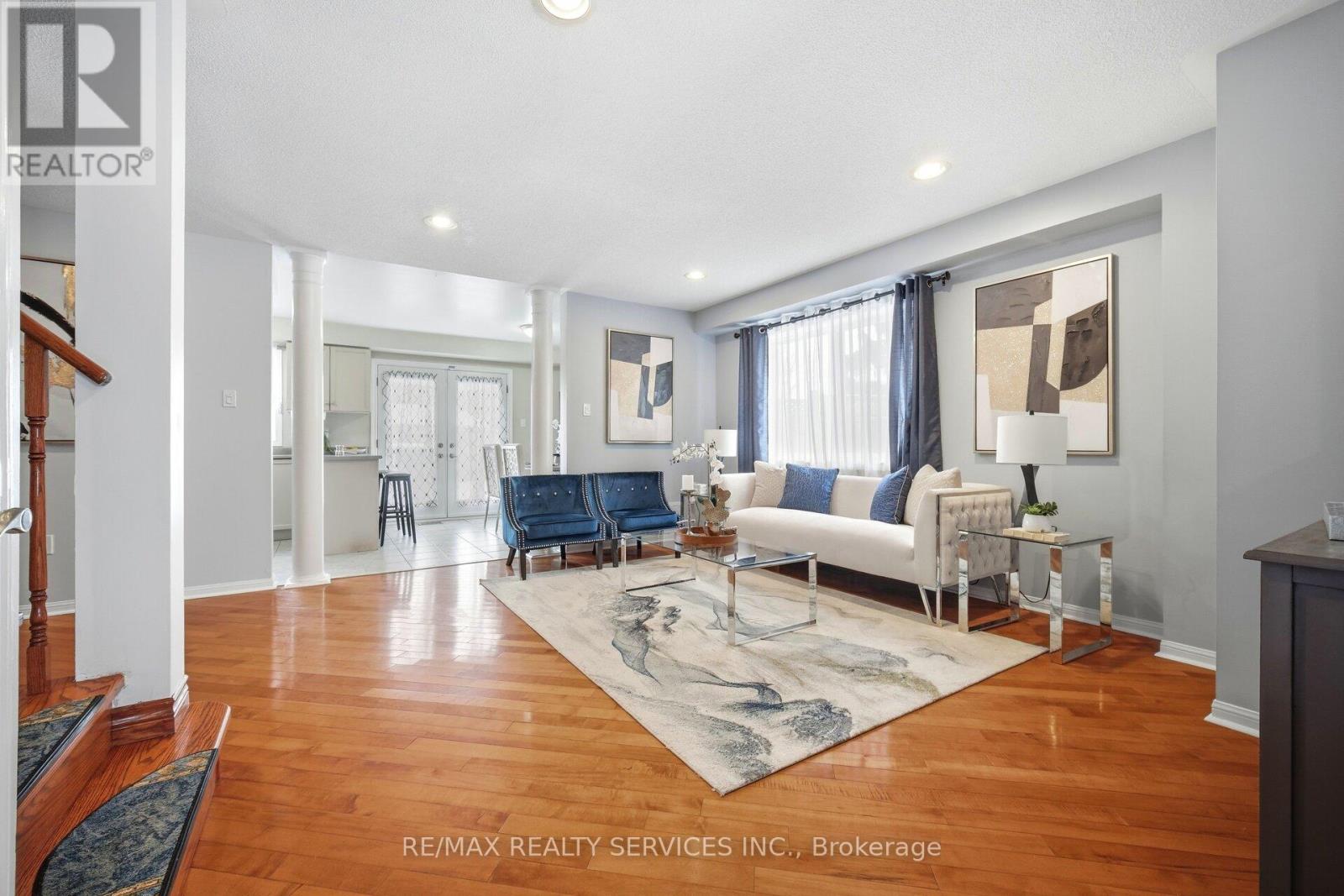 52 Native Landing, Brampton, Ontario  L6X 5B1 - Photo 6 - W12808488