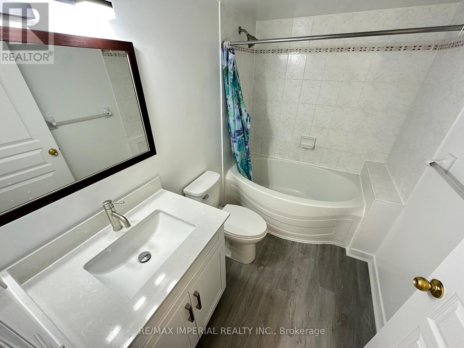 903 - 2585 Erin Centre Boulevard, Mississauga, Ontario  L6M 6Z9 - Photo 36 - W12808504