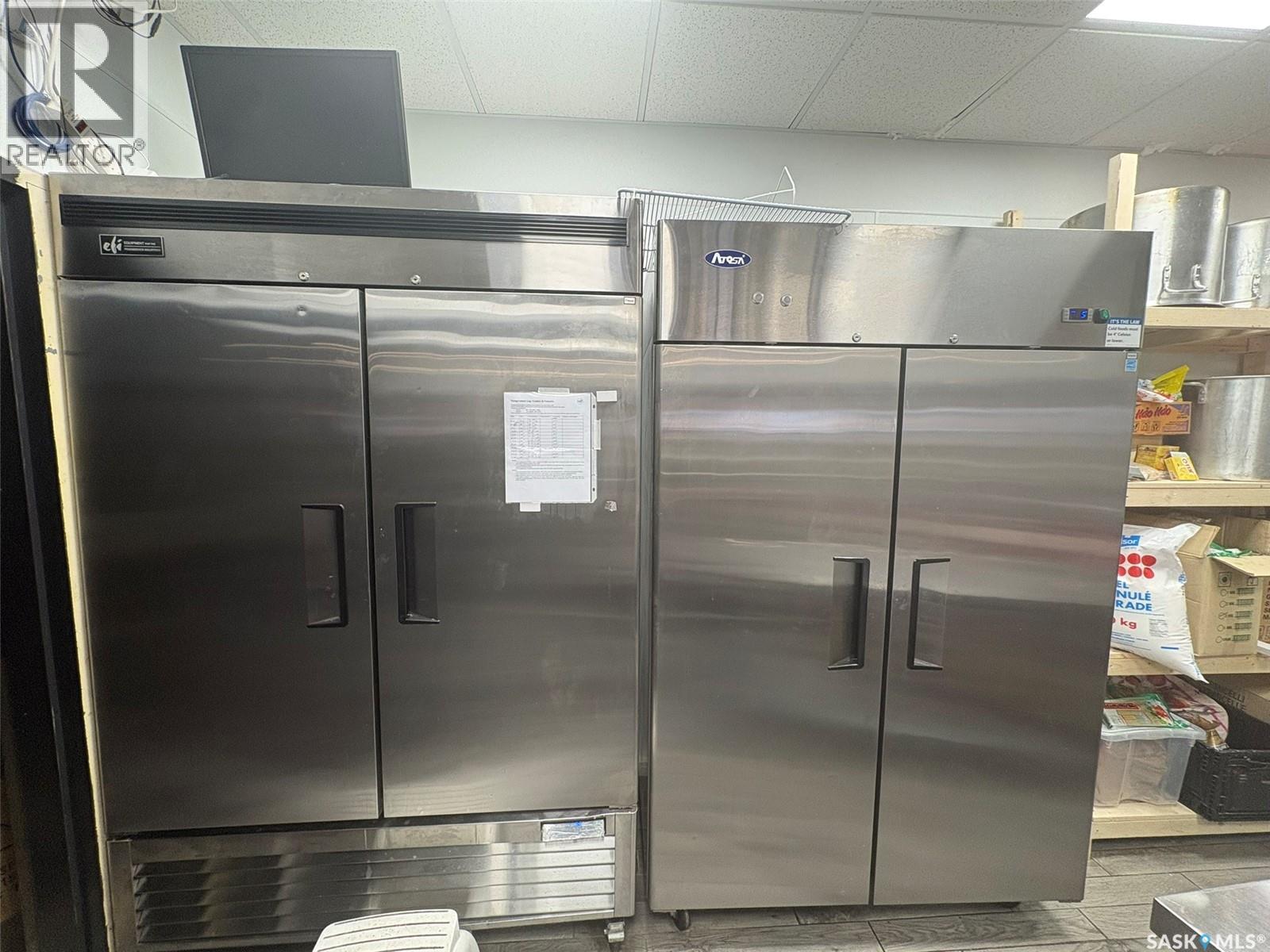 4306 Dewdney Avenue, Regina, Saskatchewan  S4T 4M8 - Photo 5 - SK027289