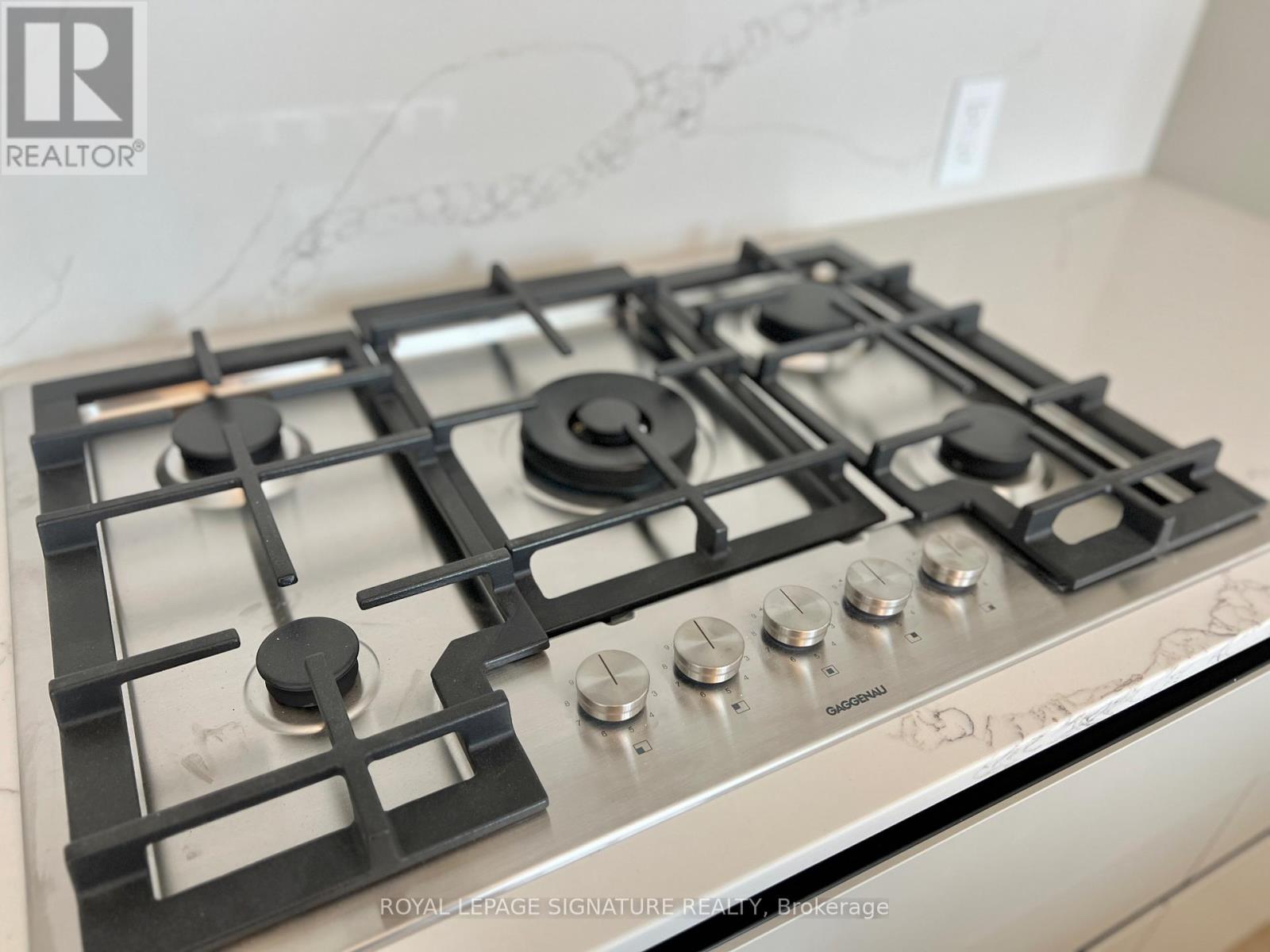 Ph802 - 1720 Bayview Avenue, Toronto, Ontario  M4G 0E5 - Photo 7 - C12805338