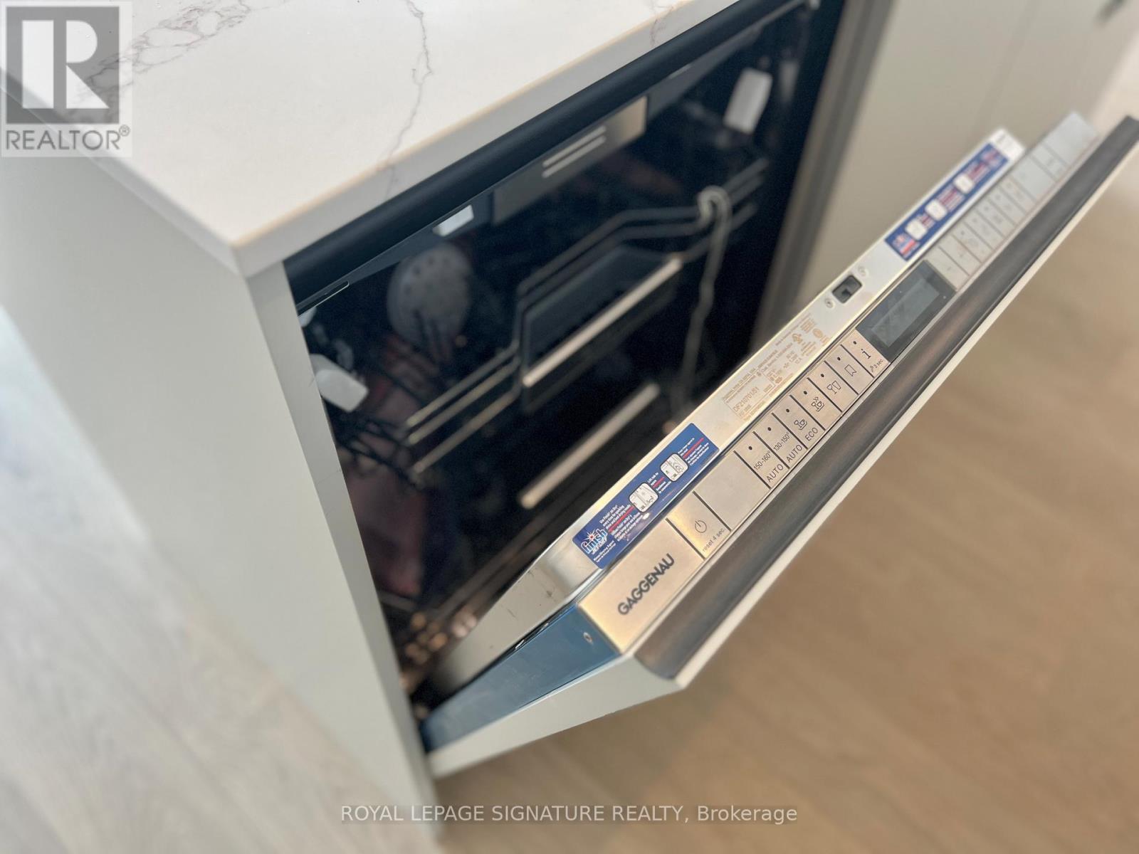 Ph802 - 1720 Bayview Avenue, Toronto, Ontario  M4G 0E5 - Photo 9 - C12805338