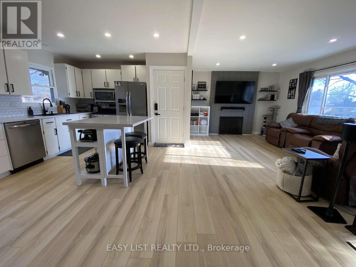 1188 Portland Street, London East, Ontario  N5V 2L3 - Photo 4 - X12588584