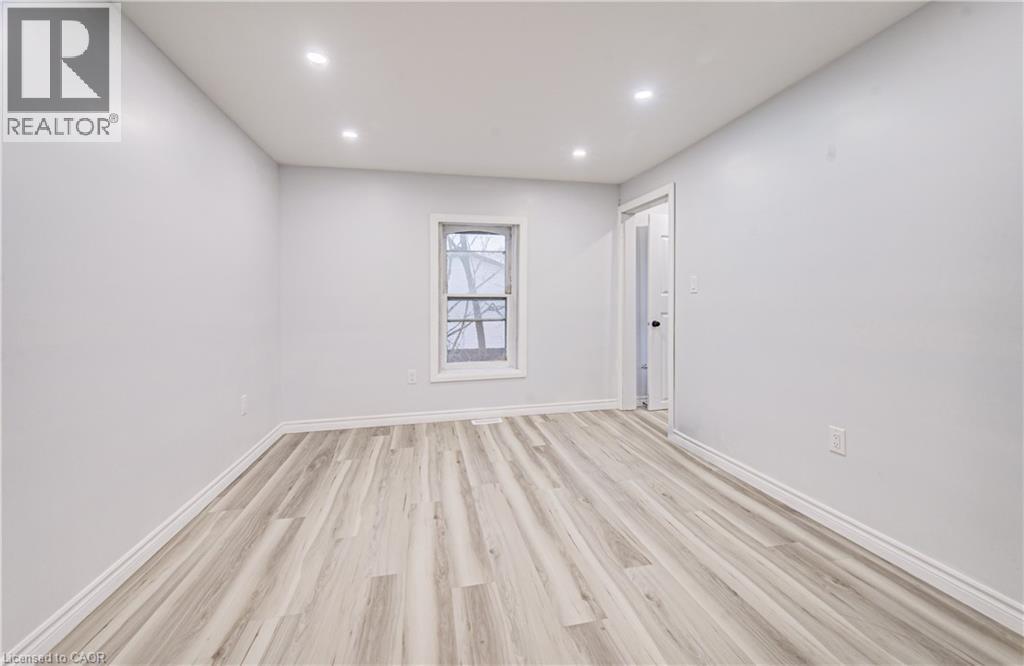 115 Courtney Street, Cambridge, Ontario  N3C 1S2 - Photo 21 - 40803735