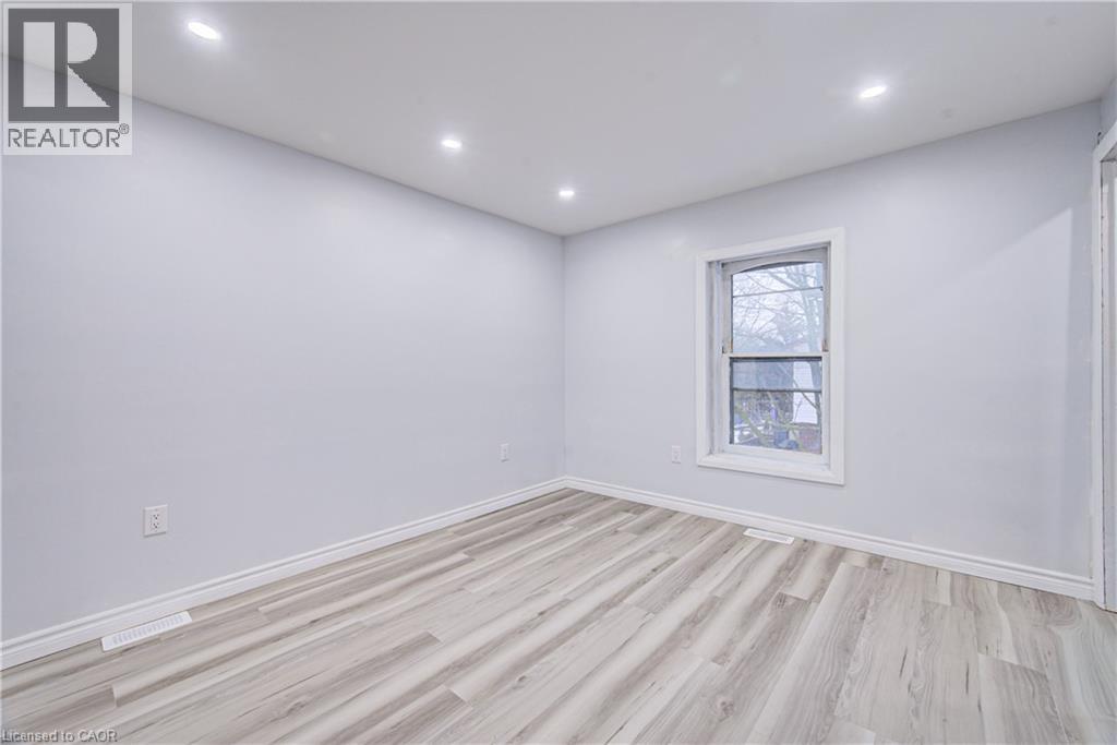 115 Courtney Street, Cambridge, Ontario  N3C 1S2 - Photo 23 - 40803735