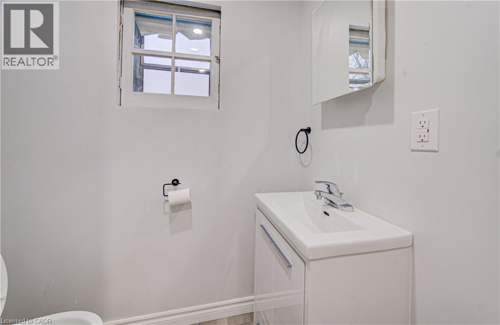 115 Courtney Street, Cambridge, Ontario  N3C 1S2 - Photo 32 - 40803735