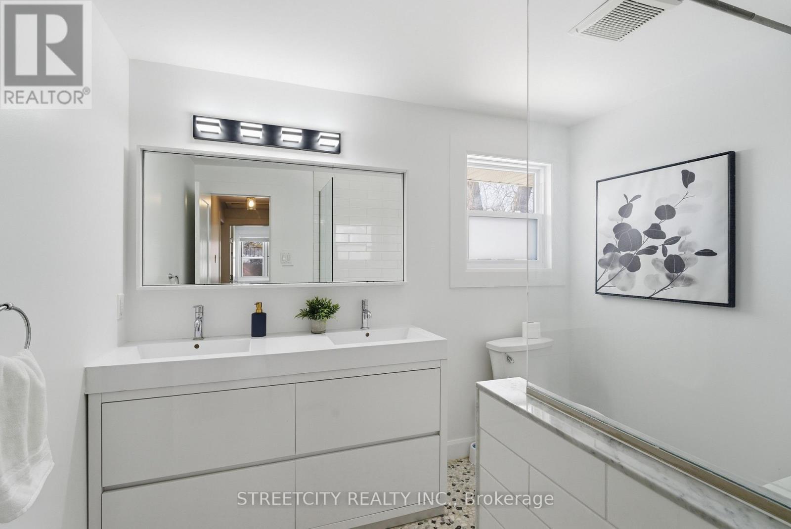 64 Downing Crescent, London South, Ontario  N6C 3C8 - Photo 21 - X12805054