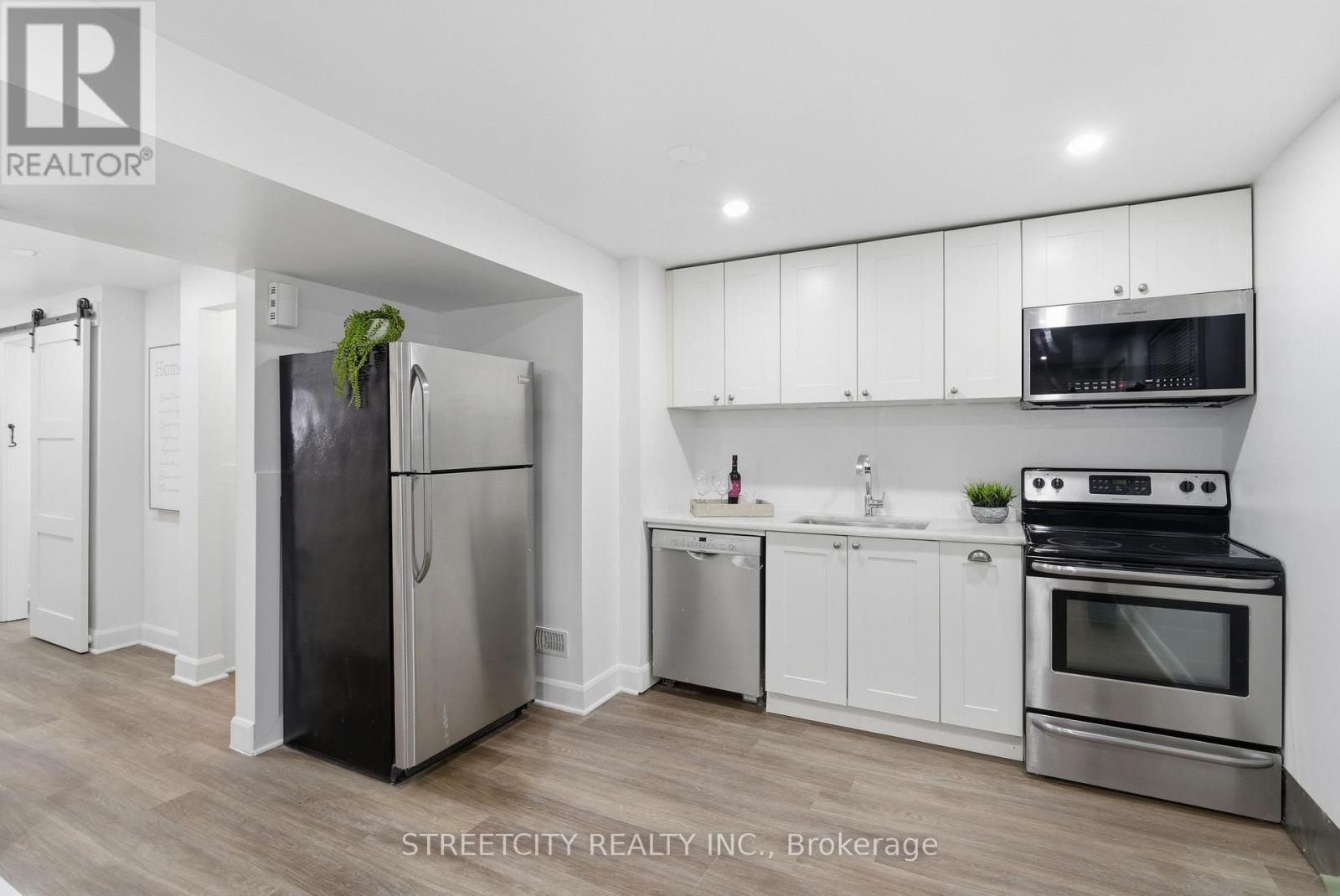 64 Downing Crescent, London South, Ontario  N6C 3C8 - Photo 30 - X12805054