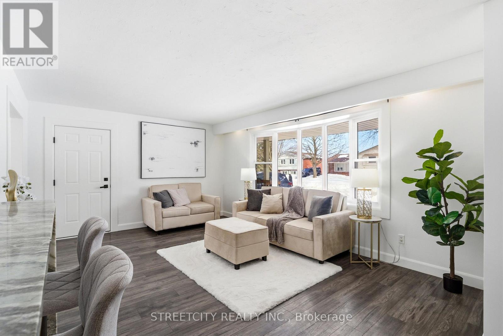 64 Downing Crescent, London South, Ontario  N6C 3C8 - Photo 7 - X12805054