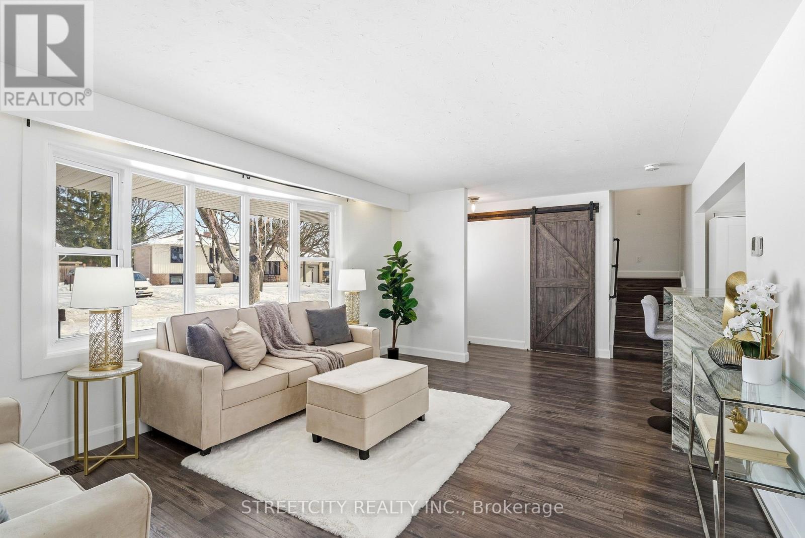 64 Downing Crescent, London South, Ontario  N6C 3C8 - Photo 8 - X12805054