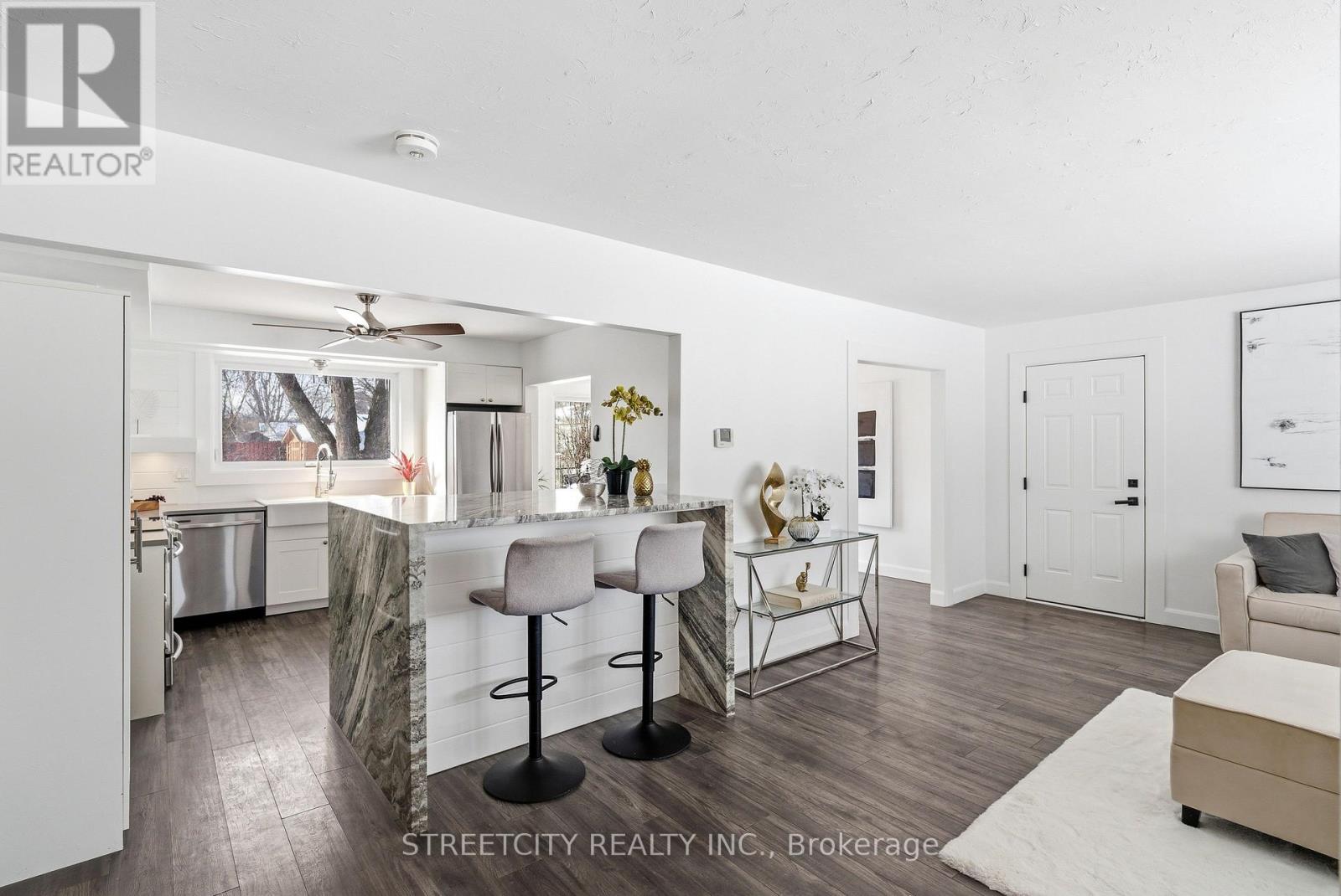 64 Downing Crescent, London South, Ontario  N6C 3C8 - Photo 6 - X12805054