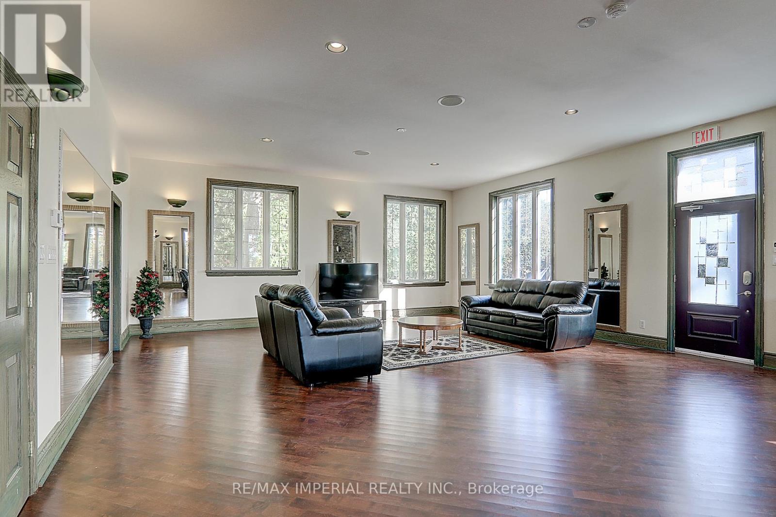 13231 Kennedy Road, Whitchurch-Stouffville, Ontario L4X 7X5 - Photo 19 - N12808550