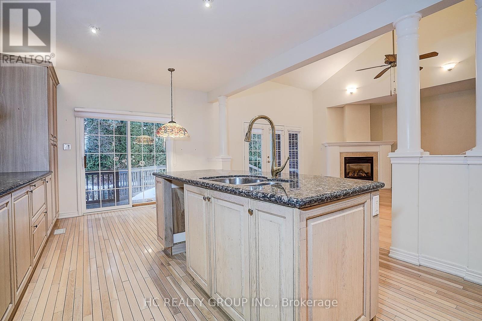 8 - 2175 Stavebank Road, Mississauga, Ontario  L5C 1T3 - Photo 10 - W12808514