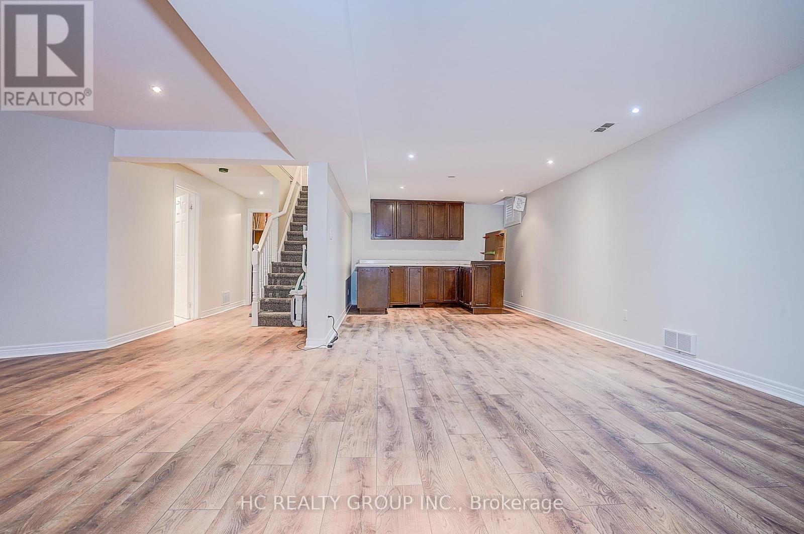 8 - 2175 Stavebank Road, Mississauga, Ontario  L5C 1T3 - Photo 24 - W12808514