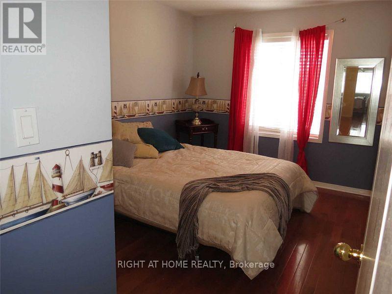 3472 Angel Pass Drive, Mississauga, Ontario  L5M 7N4 - Photo 13 - W12808536