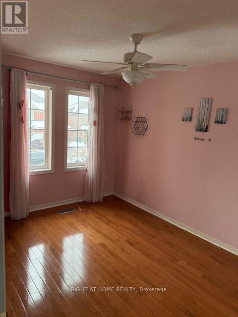 3472 Angel Pass Drive, Mississauga, Ontario  L5M 7N4 - Photo 15 - W12808536