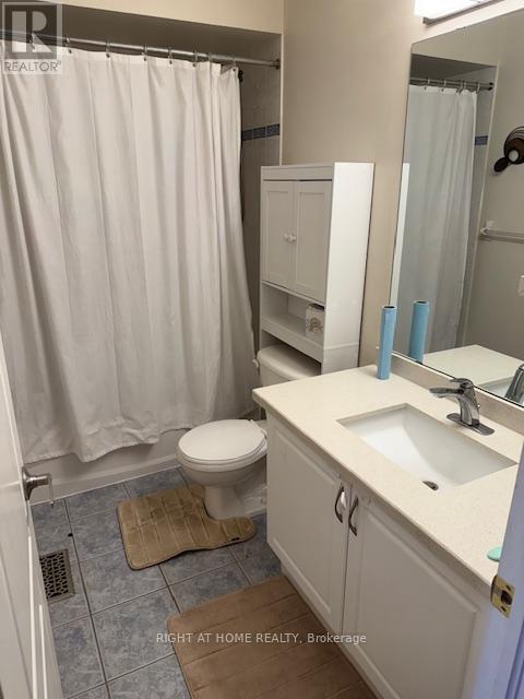 3472 Angel Pass Drive, Mississauga, Ontario  L5M 7N4 - Photo 19 - W12808536