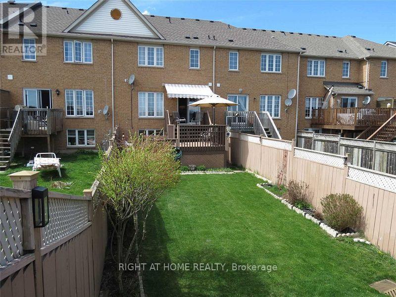 3472 Angel Pass Drive, Mississauga, Ontario  L5M 7N4 - Photo 21 - W12808536