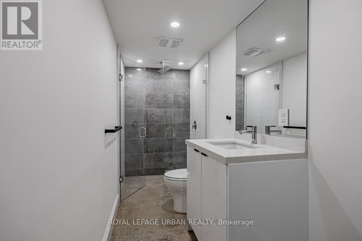 571 Rogers Road, Toronto, Ontario  M6M 1B7 - Photo 27 - W12808556