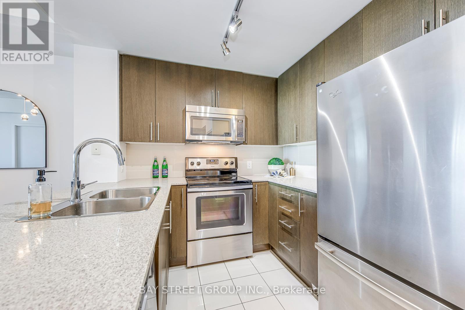 609 - 3985 Grand Park Drive, Mississauga, Ontario  L5B 0H8 - Photo 10 - W12808558