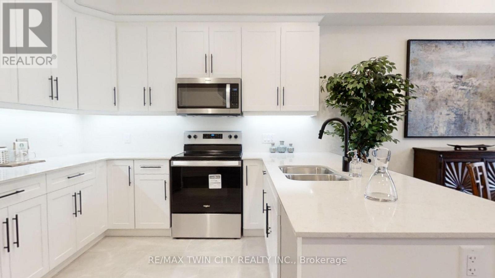 73 Julie Crescent, London South, Ontario  N5X 3X4 - Photo 6 - X12808524