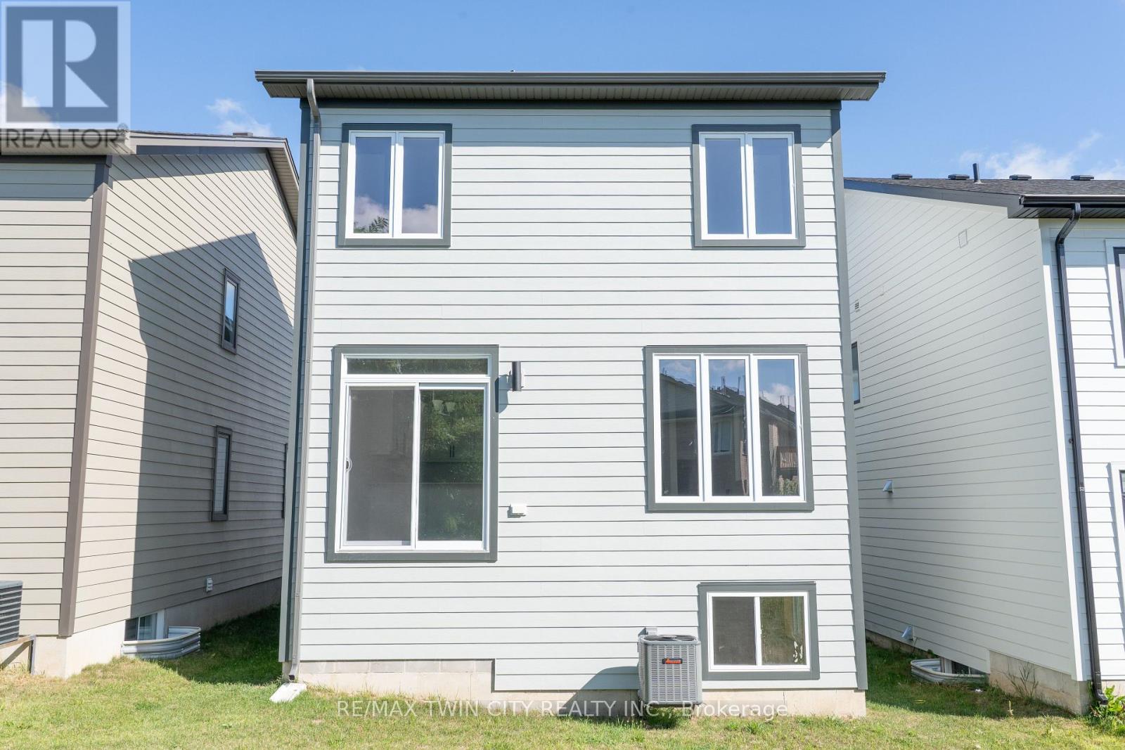 941 Deveron Crescent, London South, Ontario  N5X 3X4 - Photo 2 - X12808526