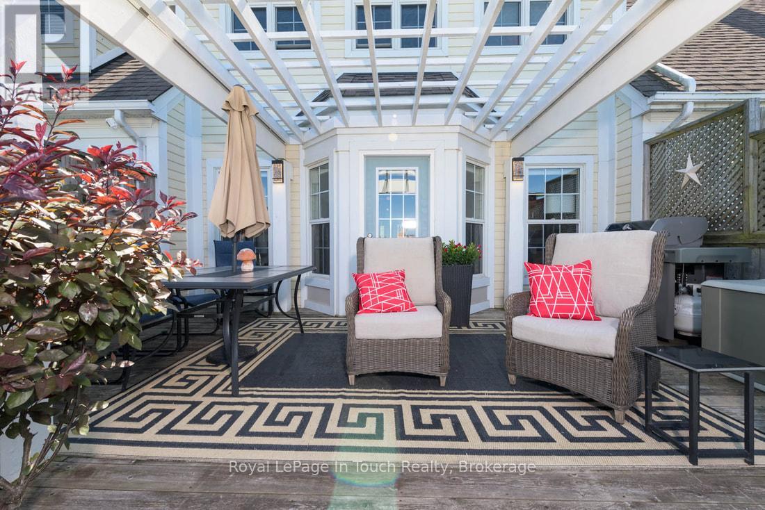 102 Wycliffe Cove, Tay, Ontario  L0K 2A0 - Photo 17 - S12808570