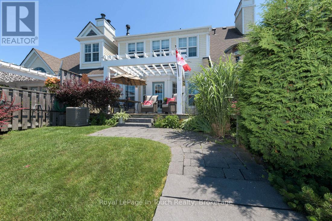 102 Wycliffe Cove, Tay, Ontario  L0K 2A0 - Photo 3 - S12808570