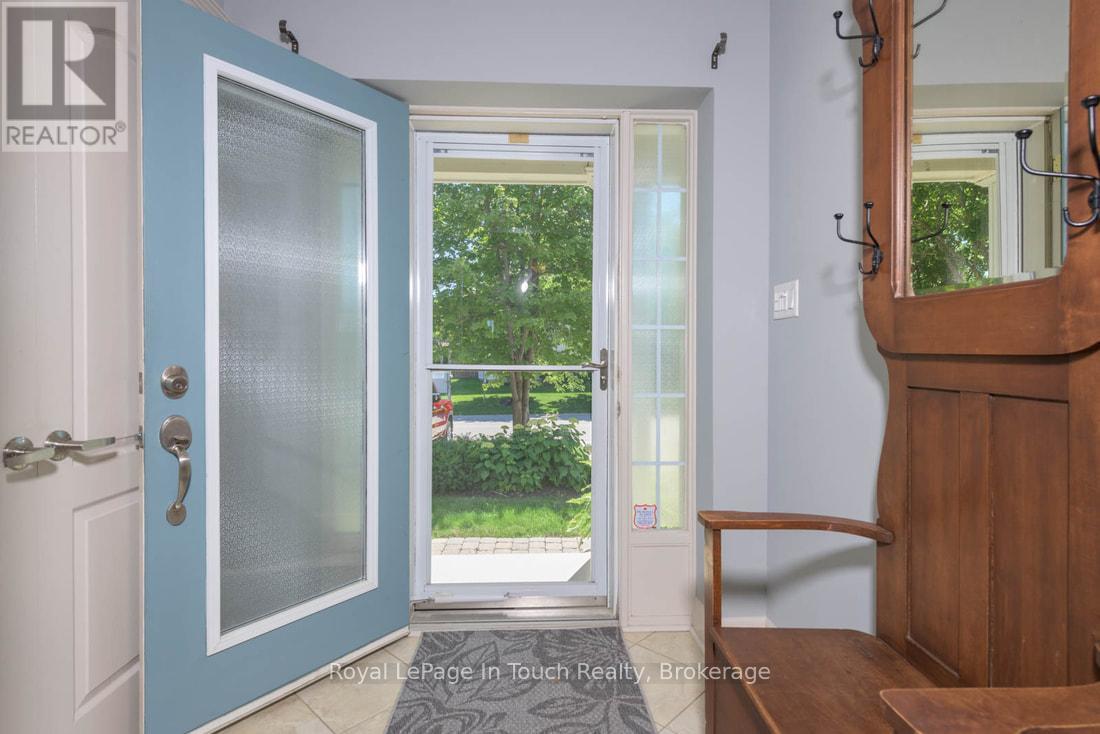 102 Wycliffe Cove, Tay, Ontario  L0K 2A0 - Photo 34 - S12808570