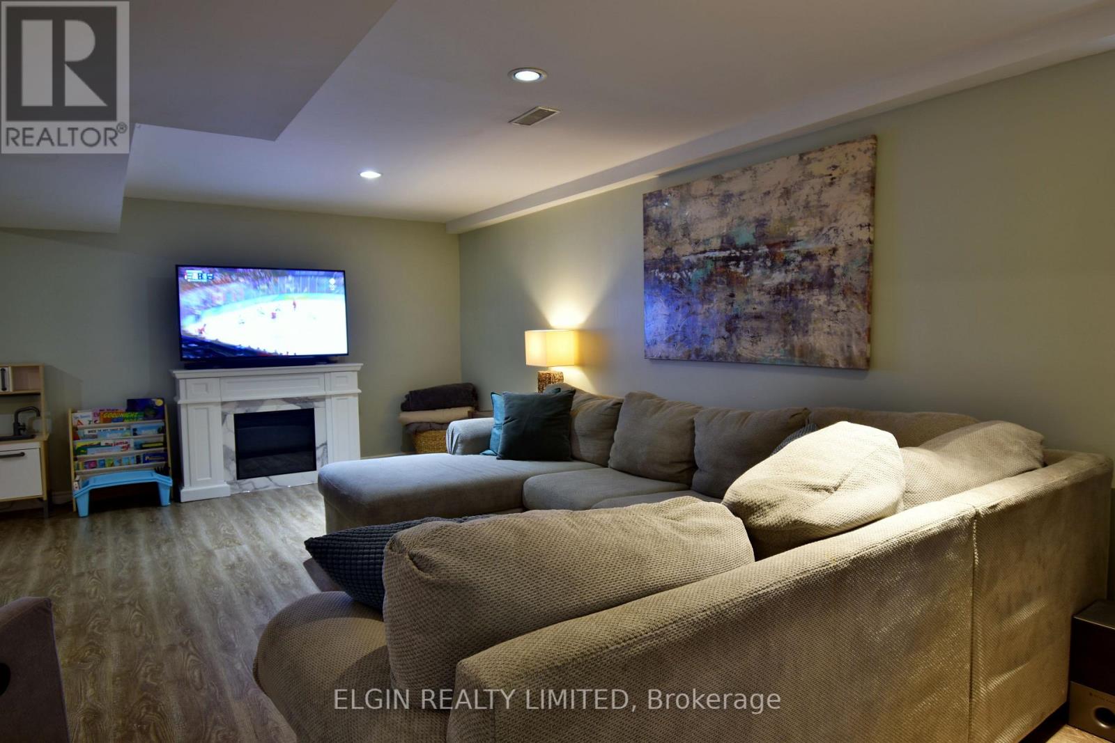 24 Dyer Street, St. Thomas, Ontario  N5R 5K3 - Photo 25 - X12808578