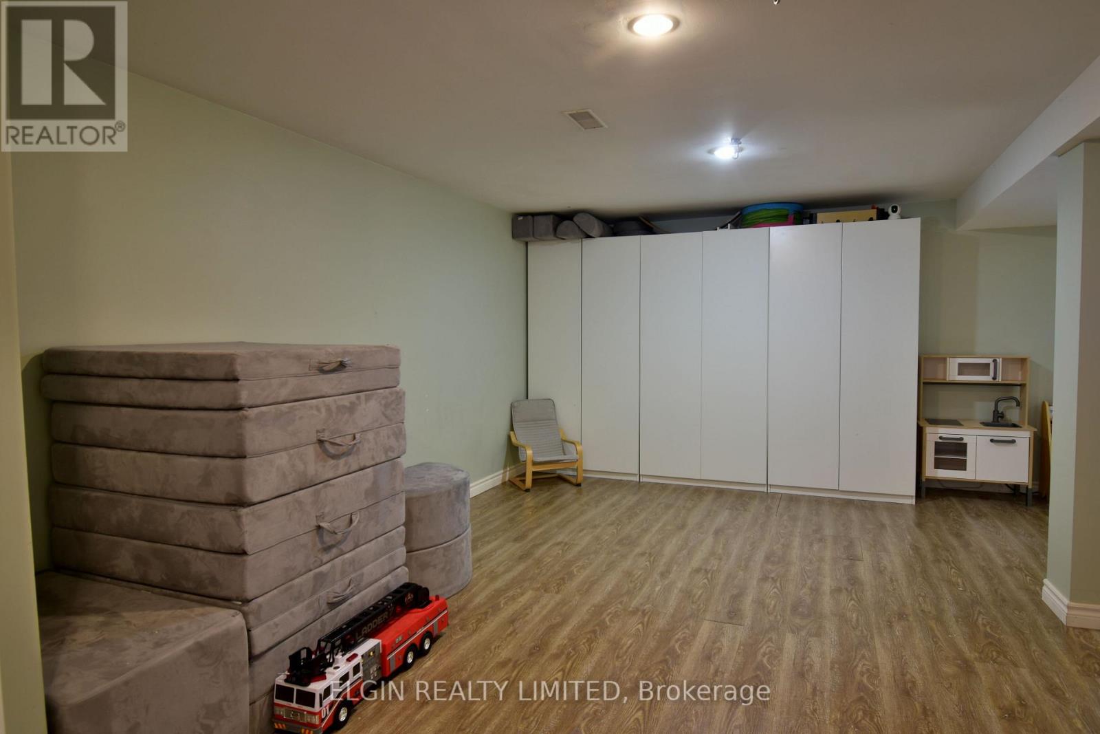 24 Dyer Street, St. Thomas, Ontario  N5R 5K3 - Photo 29 - X12808578