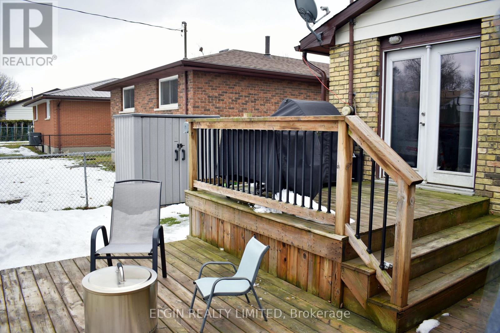 24 Dyer Street, St. Thomas, Ontario  N5R 5K3 - Photo 34 - X12808578