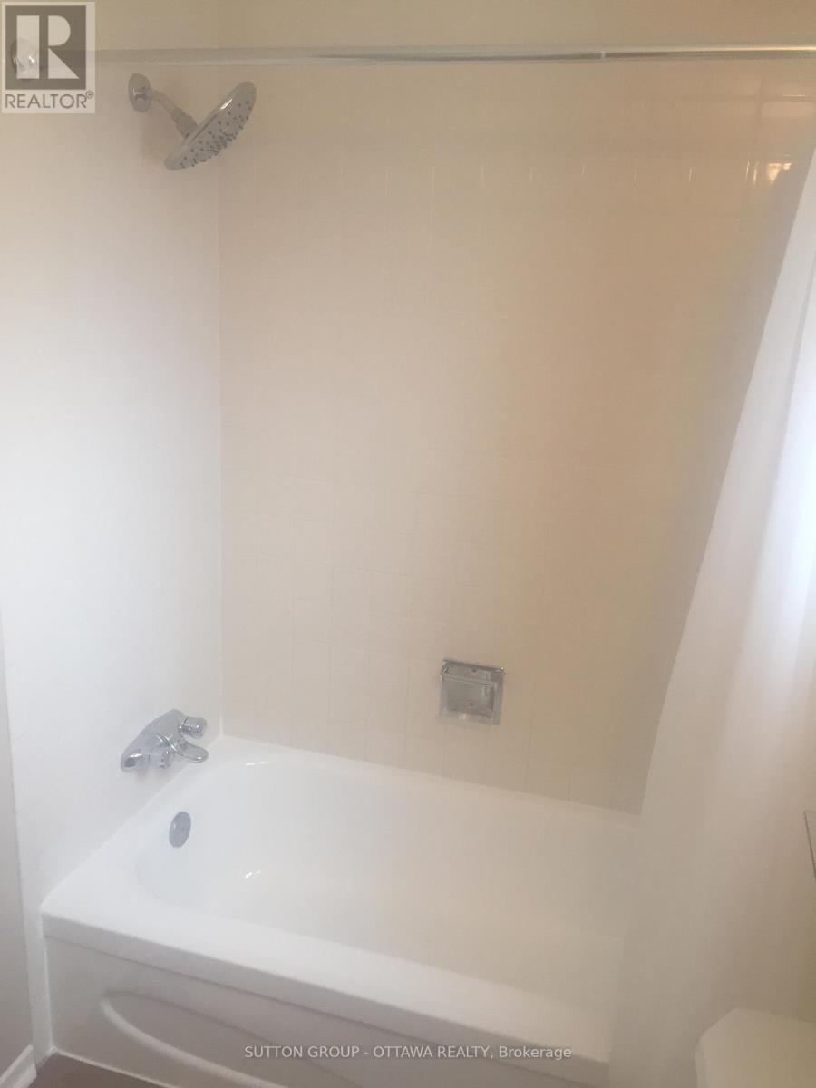 1713 Stoneboat Crescent, Ottawa, Ontario  K1C 1W7 - Photo 14 - X12808160