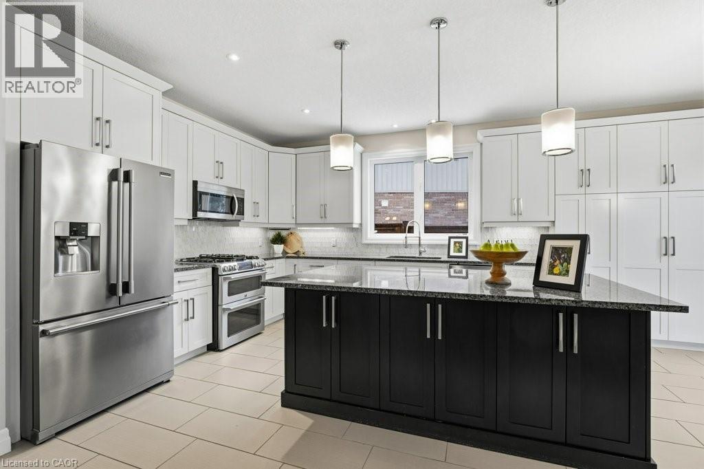 944 Pioneer Grove Court, Kitchener, Ontario  N2P 0B2 - Photo 13 - 40805074