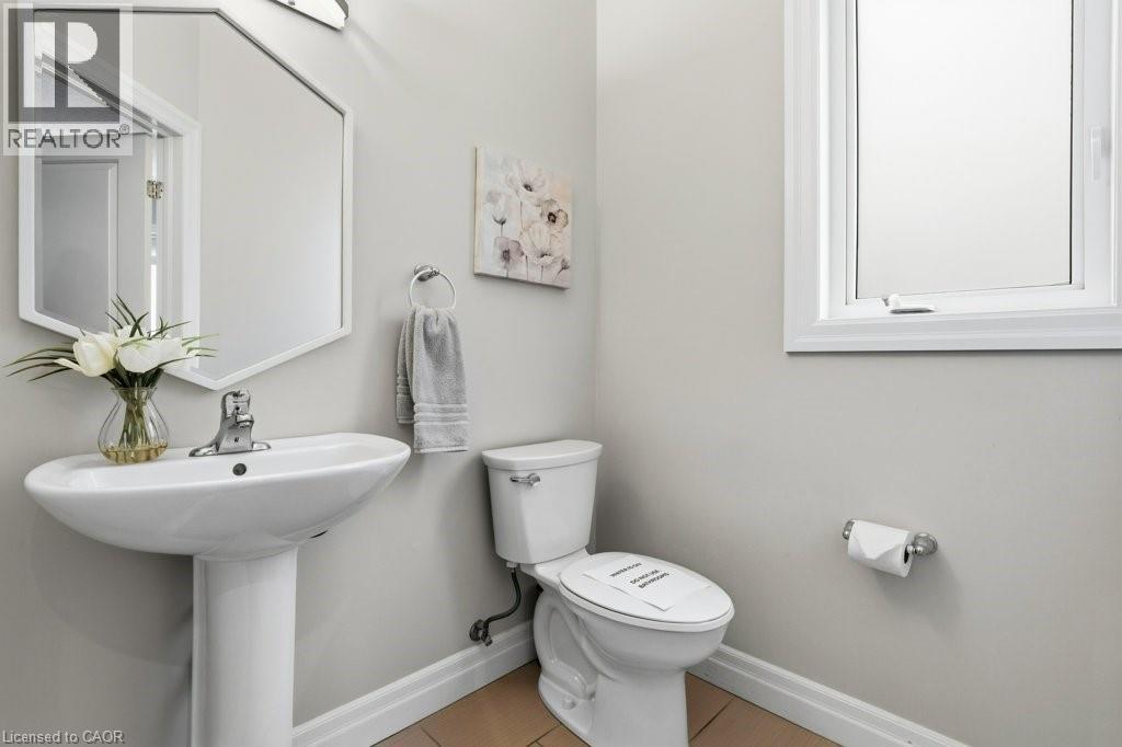 944 Pioneer Grove Court, Kitchener, Ontario  N2P 0B2 - Photo 15 - 40805074