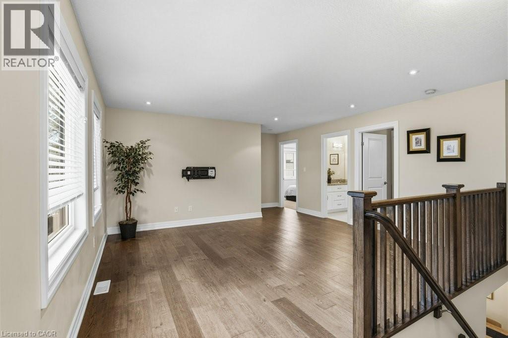 944 Pioneer Grove Court, Kitchener, Ontario  N2P 0B2 - Photo 16 - 40805074