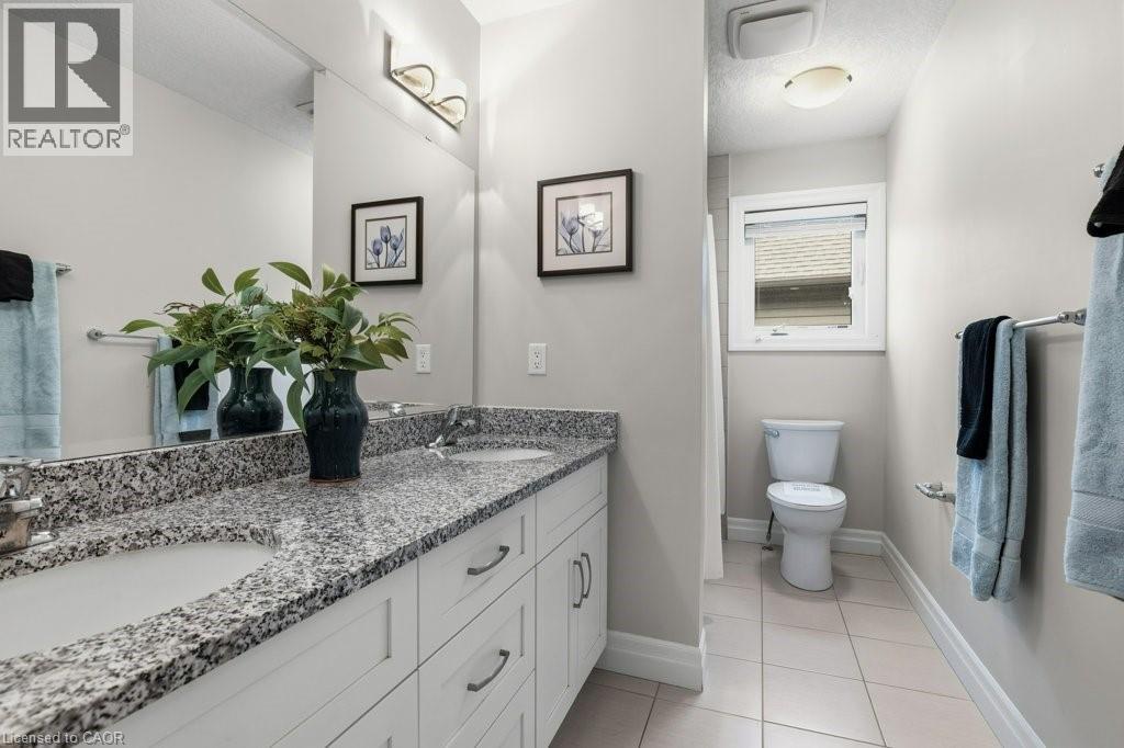 944 Pioneer Grove Court, Kitchener, Ontario  N2P 0B2 - Photo 32 - 40805074