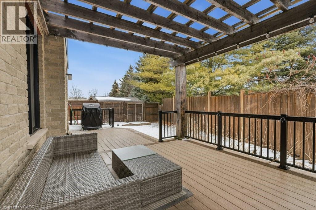 944 Pioneer Grove Court, Kitchener, Ontario  N2P 0B2 - Photo 39 - 40805074