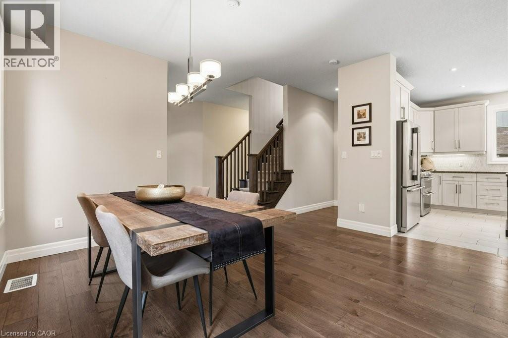 944 Pioneer Grove Court, Kitchener, Ontario  N2P 0B2 - Photo 6 - 40805074