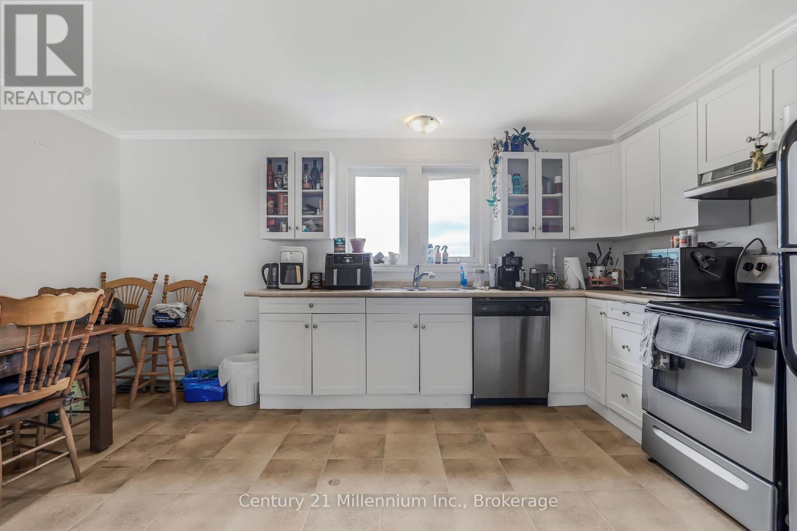 130 Main Street, Northern Bruce Peninsula, Ontario  N0H 1W0 - Photo 9 - X12570386