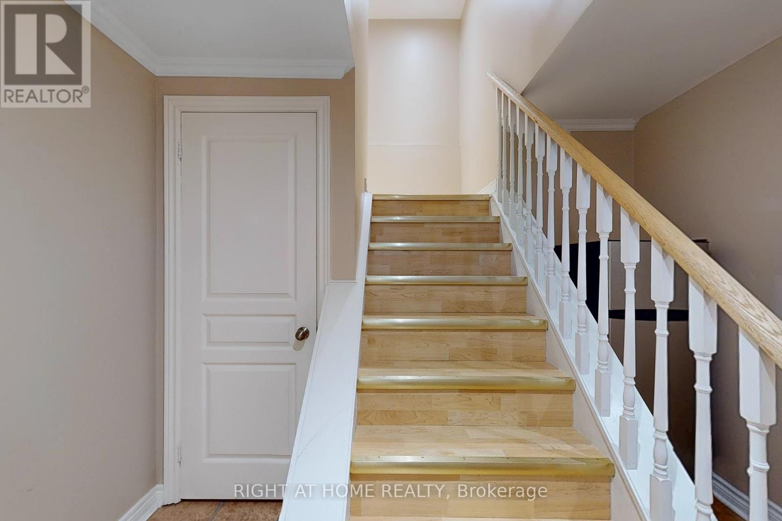 805 Stonehaven Avenue, Newmarket, Ontario  L3X 2K3 - Photo 38 - N12808580