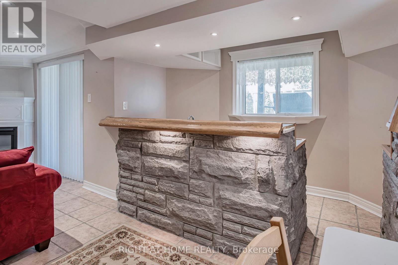 805 Stonehaven Avenue, Newmarket, Ontario  L3X 2K3 - Photo 43 - N12808580