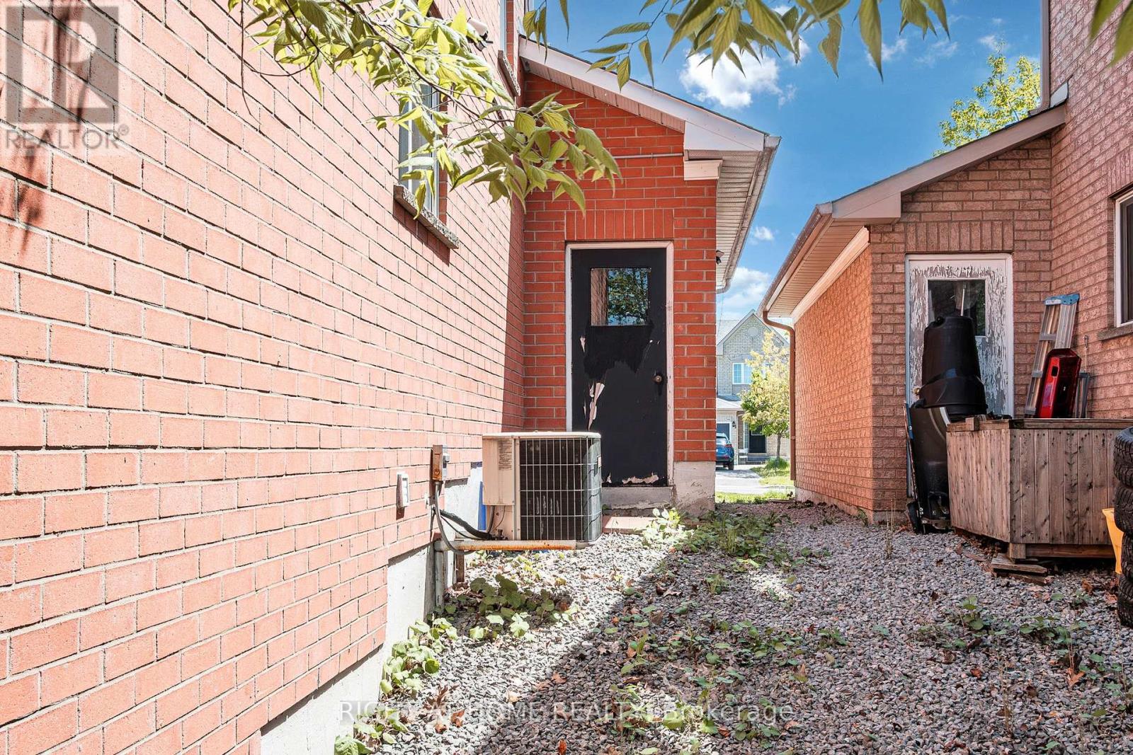 805 Stonehaven Avenue, Newmarket, Ontario  L3X 2K3 - Photo 46 - N12808580