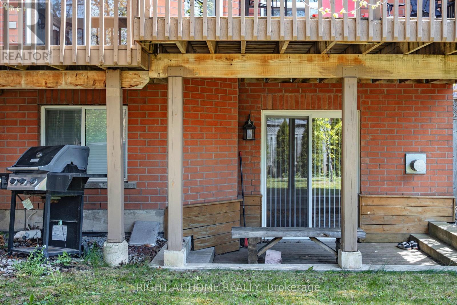 805 Stonehaven Avenue, Newmarket, Ontario  L3X 2K3 - Photo 49 - N12808580