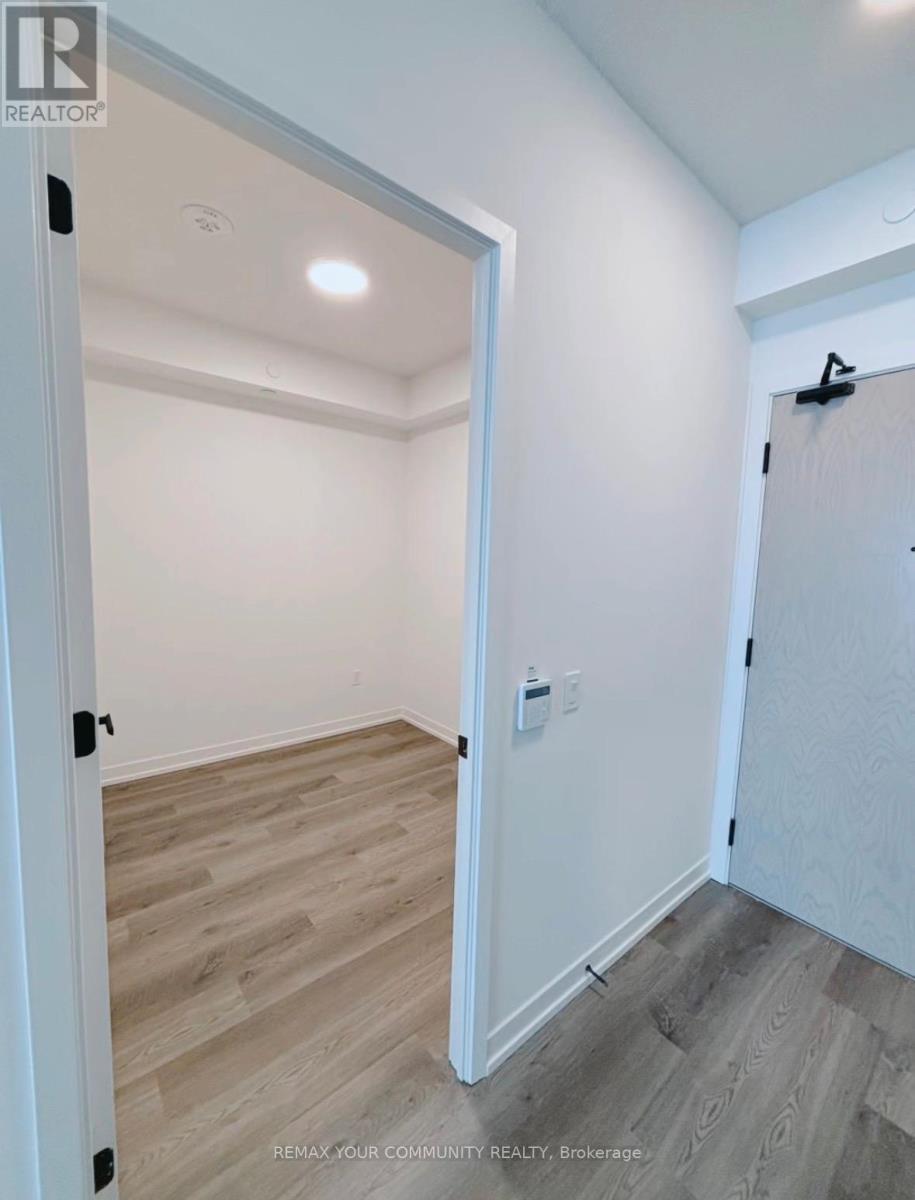 4211 - 8 Interchange Way, Vaughan, Ontario  L4K 0R2 - Photo 9 - N12808588