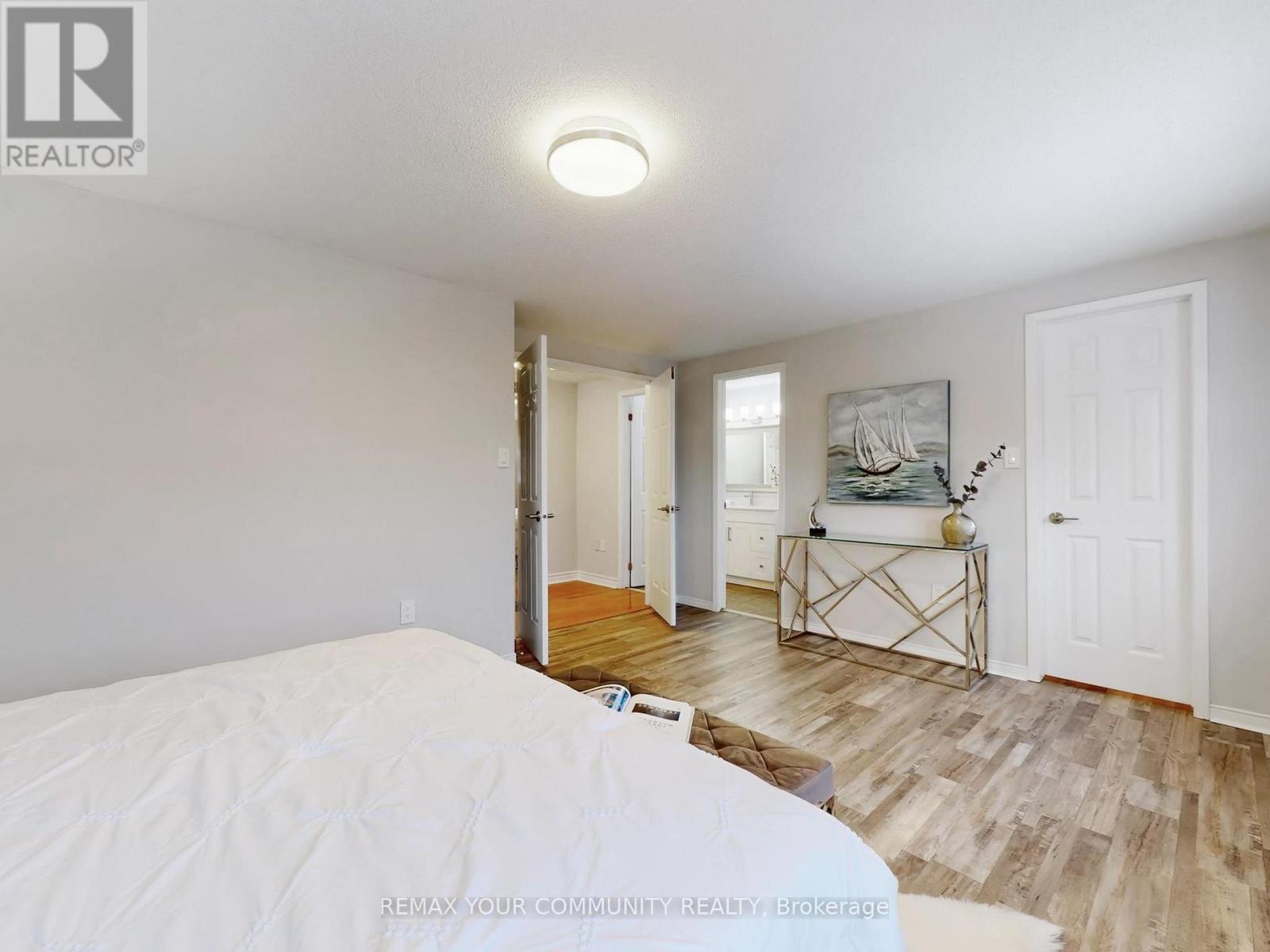 8 Srigley Street, Barrie, Ontario  L4N 0L9 - Photo 14 - S12805718